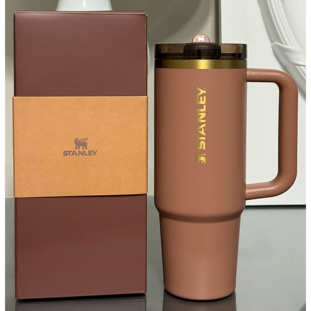 STANLEY QUENCHER PROTOUR FLIP STRAW‎ TUMBLER, 30OZ- MOCHA LATTE